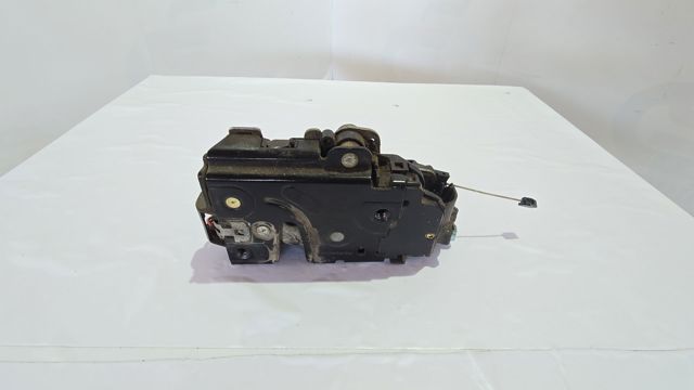 3D1837015AP VAG Cerradura de puerta delantera izquierda  disponible Vigo