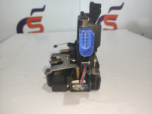 VAG 3D1837016 Cerradura de puerta delantera derecha  disponible España
