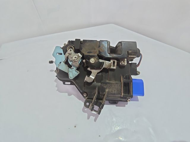 3D1837016AC VAG Cerradura de puerta delantera derecha  comprar en Oviedo