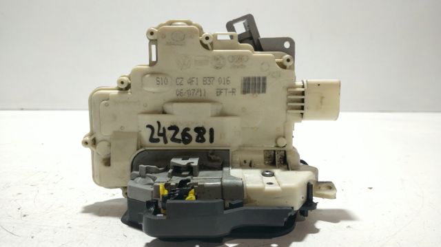 4F1837016 Cerradura de puerta delantera derecha  en stock Castellón