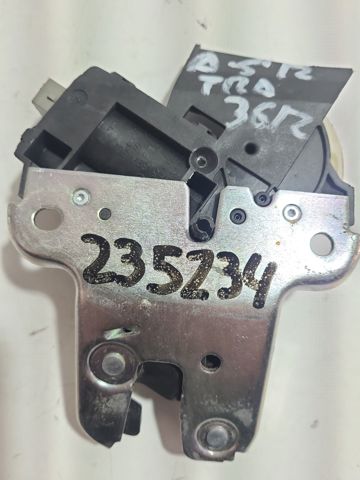 4F5827505D VAG Cerradura de maletero  en stock Córdoba