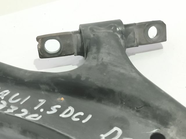 54500BB00A Brazo inferior derecho de la suspensión delantera  en stock Granada
