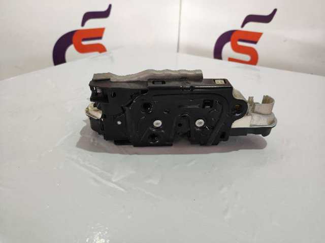 5K1837015B Cerradura de puerta delantera izquierda  disponible Málaga