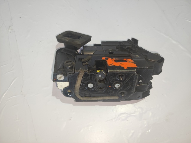 VAG 5K1837015B Cerradura comprar Barcelona