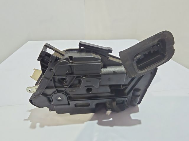 5K1837016 VAG Cerradura de puerta delantera derecha  disponible Alicante