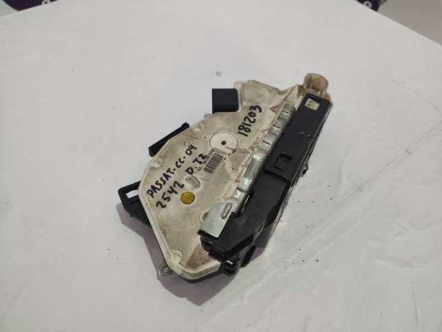 Cerradura de puerta delantera izquierda 5N1837015A VAG