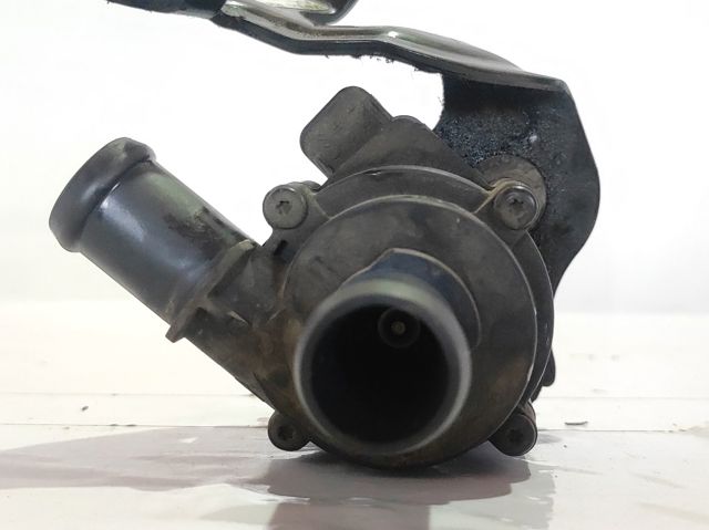 5Q0121599Q Bomba de agua eléctrica auxiliar  comprar en Zaragoza