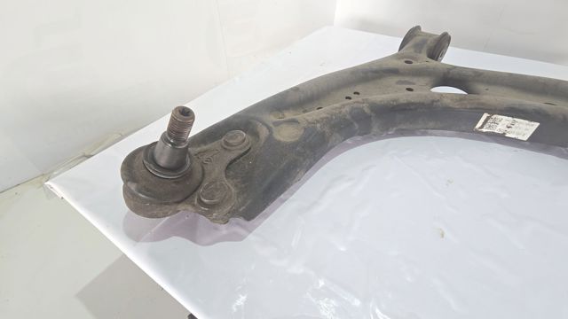 VAG 5Q0407151R Brazo inferior izquierdo de la suspensión delantera  disponible España