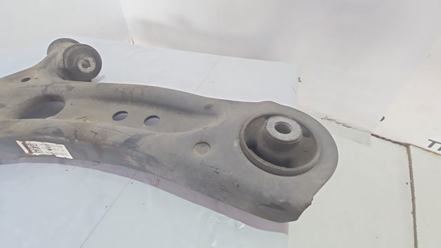 VAG 5Q0407151R Brazo inferior izquierdo de la suspensión delantera comprar Pamplona
