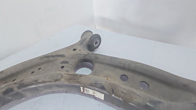 VAG 5Q0407151R Brazo inferior izquierdo de la suspensión delantera  comprar en Albacete