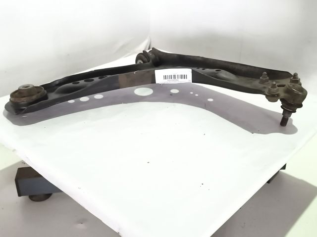 5WA407151 Brazo inferior izquierdo de la suspensión delantera  disponible Utrera