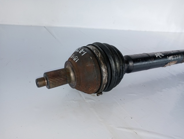 Semieje delantero derecho 6R0407762A VAG