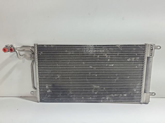 6R0820411D VAG Condensador aire acondicionado  en stock Huelva