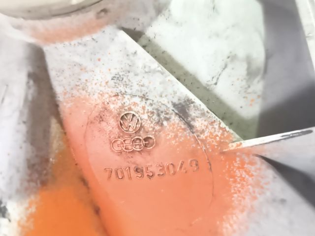 701953049 VAG