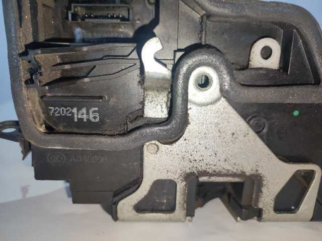 7202146 Cerradura de puerta delantera derecha  en stock Granada