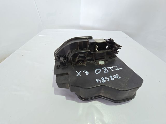 BMW 7202147 Cerradura de puerta trasera izquierda  en stock Terrassa