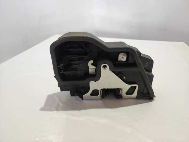 7229460 BMW Cerradura de la puerta trasera derecha  comprar en Oviedo