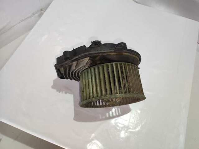 740221233F VAG Ventilador habitáculo  en stock Huelva