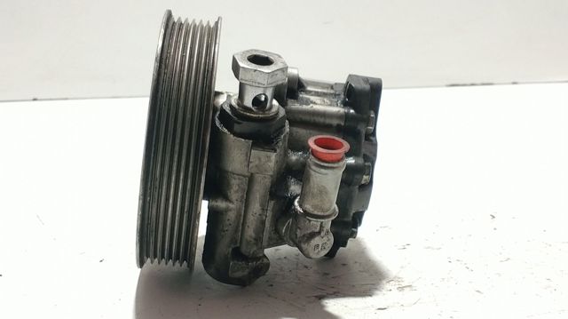 Bomba de dirección asistida  7692955186 VAG