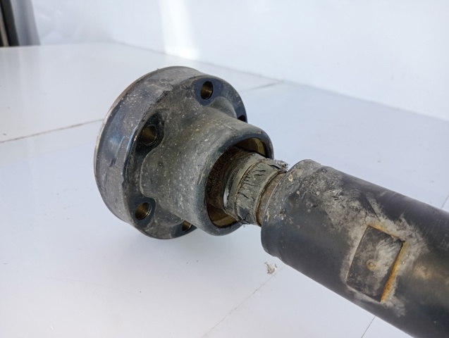 7L6521101 VAG Árbol de transmisión delantero  disponible Vigo