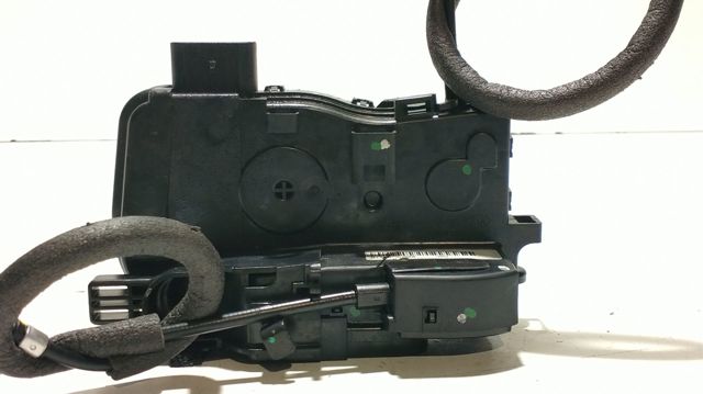814203U000 HYUNDAI Cerradura de la puerta trasera derecha  en stock Córdoba