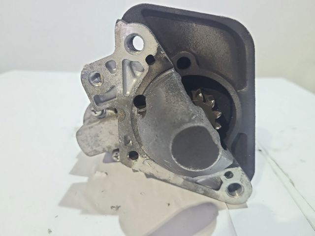 8200306595 Motor de arranque  disponible Burgos