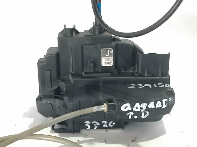 NISSAN 82500JD90C Cerradura de la puerta trasera derecha  comprar en Murcia