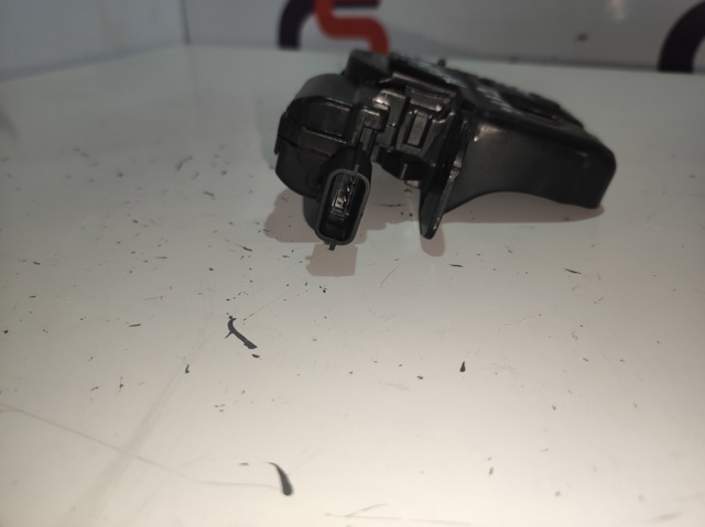 Precio del repuesto Cerradura de puerta trasera DUSTER II SUV