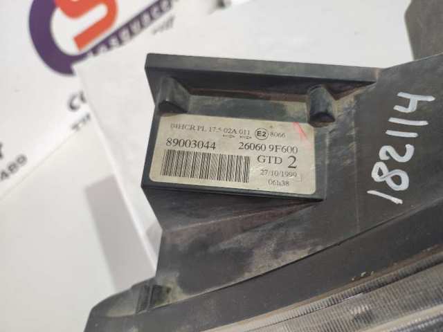 Comprar Faro izquierdo Nissan Primera P11 a bajo precio
