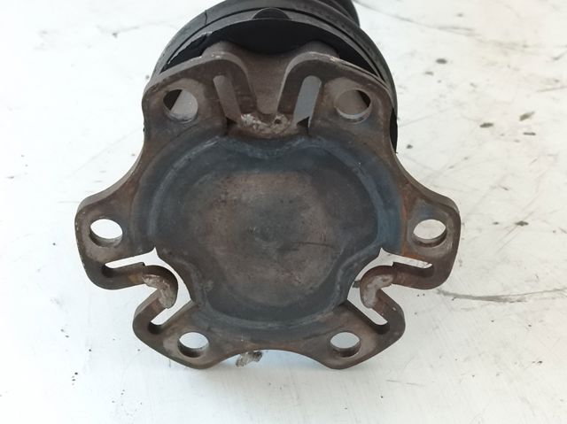 Semieje delantero derecho 8E0407272S VAG
