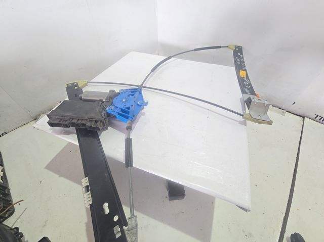 Mecanismo de elevalunas delantero derecha Audi A4  desde 41,09 €