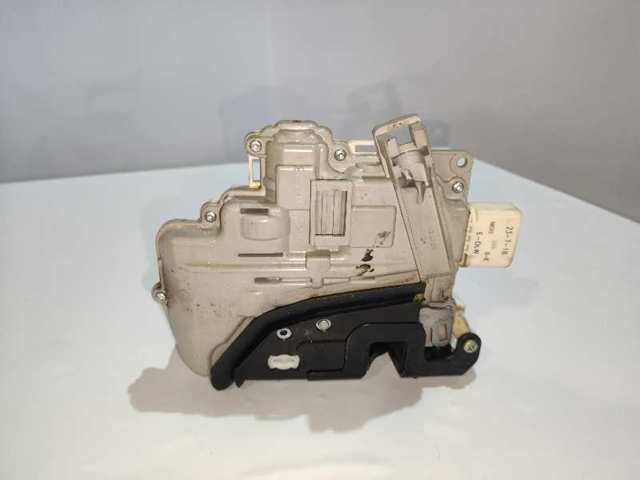 8J1837015A VAG Cerradura  en stock Huelva