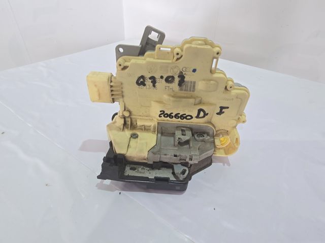 8J1837015A VAG Cerradura de puerta delantera izquierda  comprar en Lleida