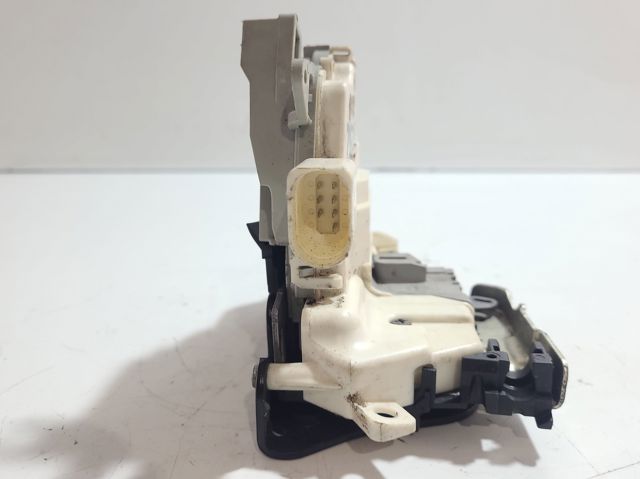 8J1837015C VAG Cerradura de puerta delantera izquierda  disponible Vigo