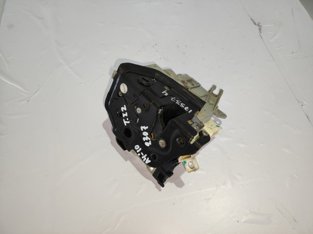 8K0839015C VAG