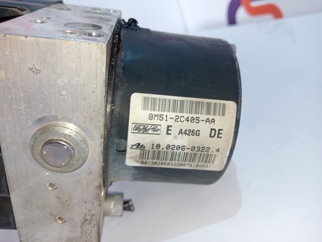 8M512C405AA Ford