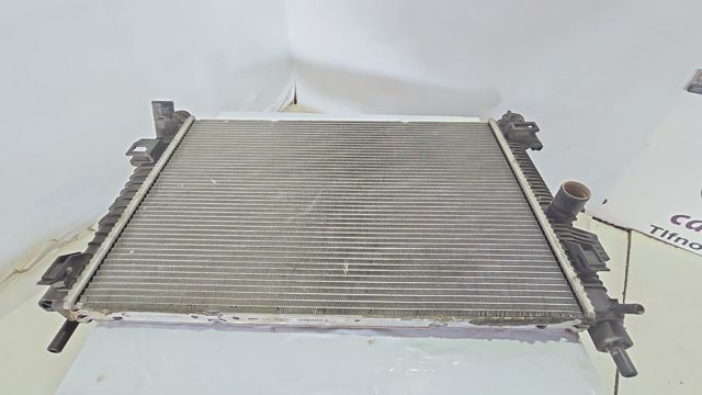 Água radiador 8V618005CA FORD