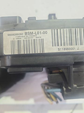 9656086080 PEUGEOT Caja de fusibles  en stock Gandía