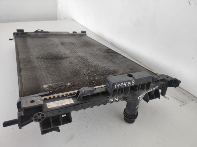 9809141780 Radiador de refrigeración del motor  disponible Utrera