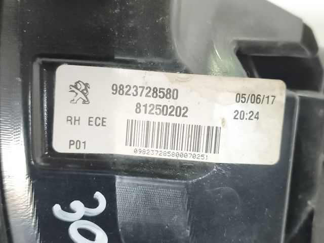 Piloto trasero exterior derecho 9823728580 PEUGEOT