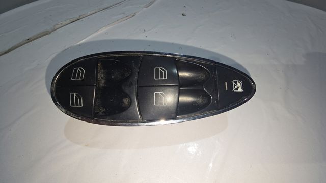 Unidad de control elevalunas delantera izquierda A2118219951 MERCEDES