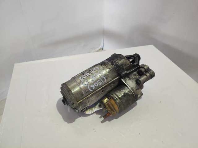 D8R27 Motor de arranque  comprar en Zaragoza