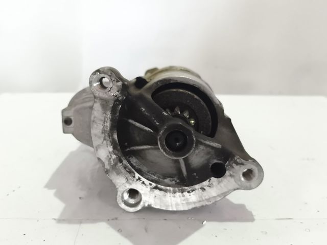 D8R27 Motor de arranque  disponible Burgos