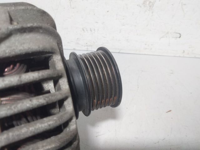 0124325013 VAG Alternador  comprar en Oviedo