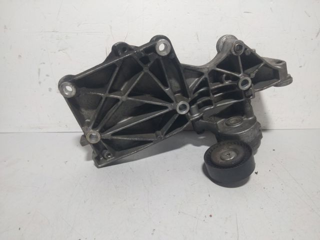 03G903143A VAG Soporte del alternador  en stock Huelva