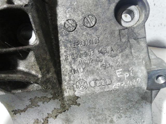 03G903143A Soporte del alternador  comprar en Reus