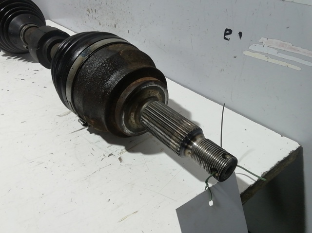 Semieje delantero izquierdo 05085224AB CHRYSLER