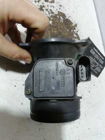 Flujo de aire masivo 06A906461B VAG