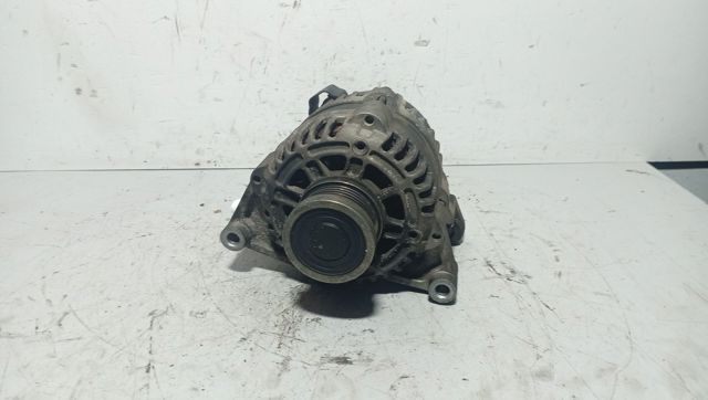 Alternador del motor 13581885 OPEL