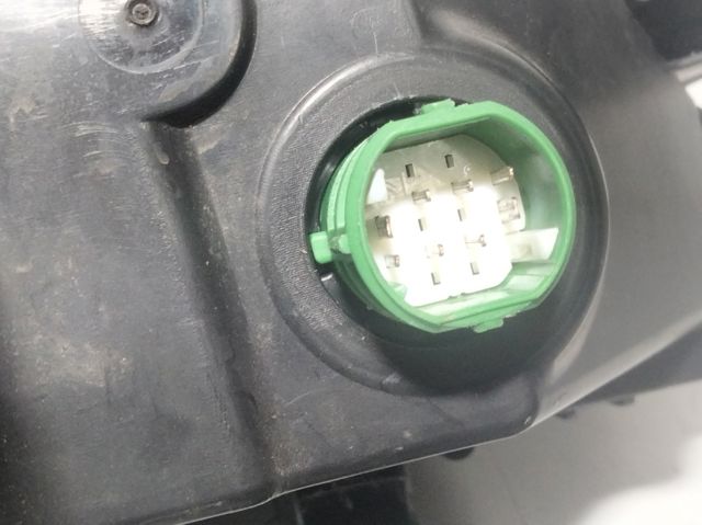 1374296080 FIAT Faro izquierdo  disponible Alicante